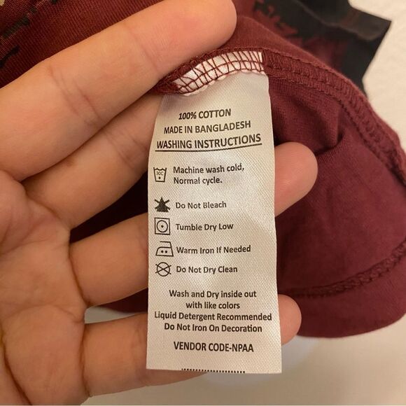 The Roadster Life co burgundy red tan stripe T-shirt with pocket men’s size XL - Picture 2 of 8